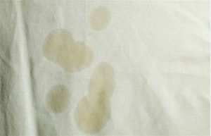 כתמי שמן בבגד