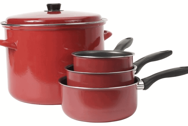 סירים ומחבטות אדומים